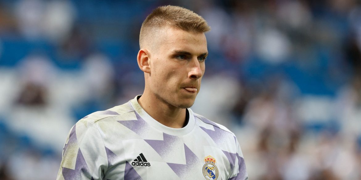 Man Utd chiefs now eyeing move for £2.3m-a-year Champions League winner