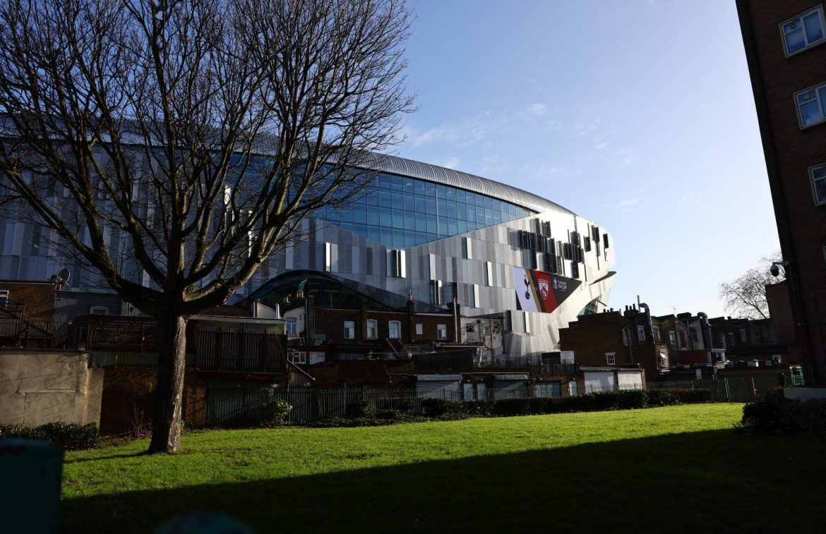 Tottenham: Spurs make Ollie Tanner move