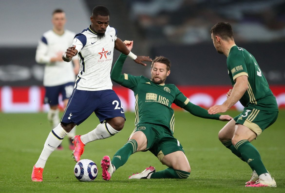 Should Everton sign Serge Aurier?