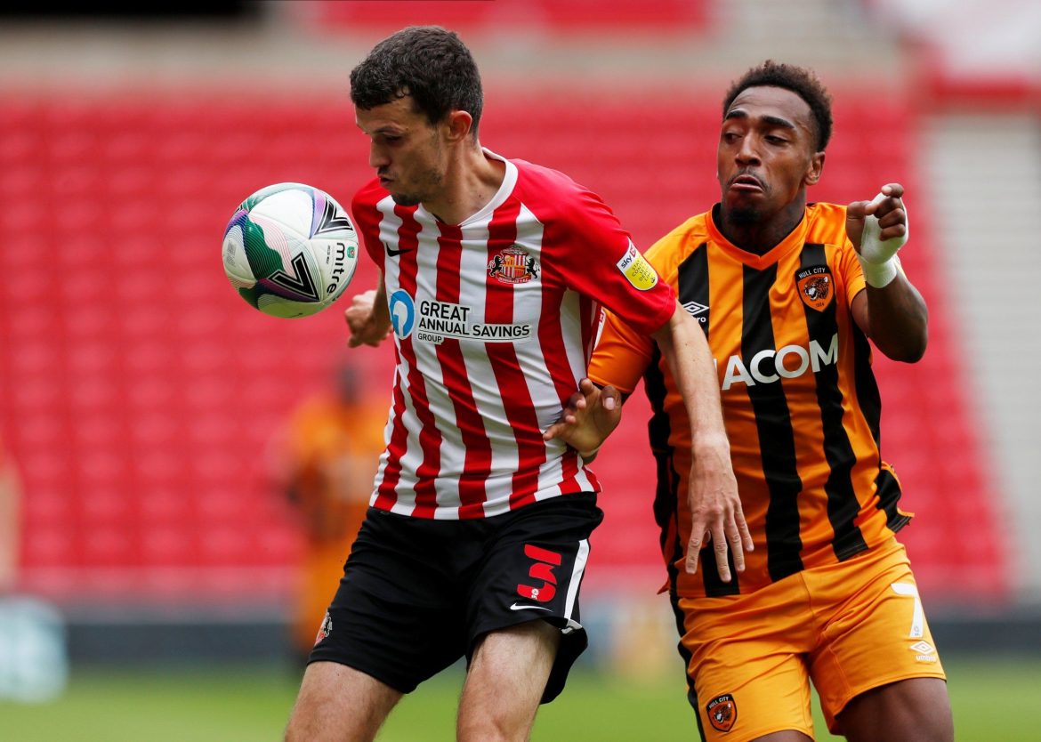 Sunderland hit by Flanagan & Sanderson blows