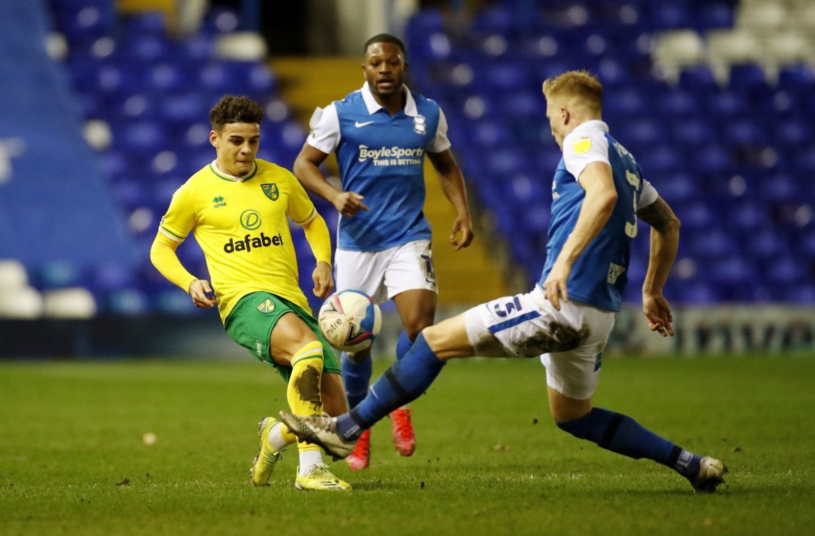 Aarons underwhelms amid Everton interest