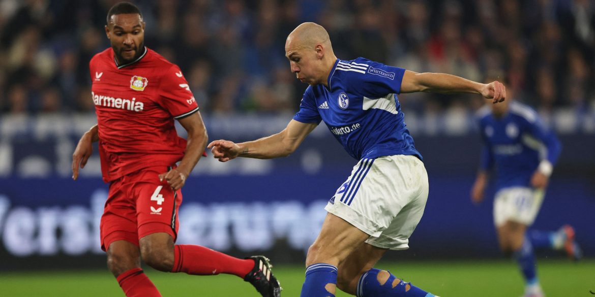 West Ham "Offered" Chance To Sign 27 y/o "Battleship"